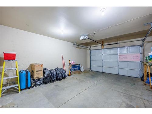 26 Peach Tree Boulevard, St. Thomas, ON - Indoor Photo Showing Garage