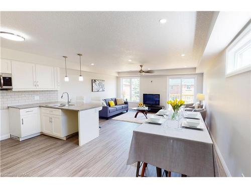 B-135 Wimpole Street, Mitchell, ON - Indoor Photo Showing Kitchen With Upgraded Kitchen