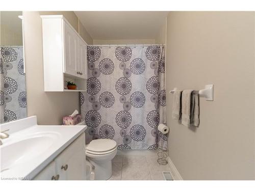 123 Wilson Avenue, Tillsonburg, ON - Indoor Photo Showing Bathroom