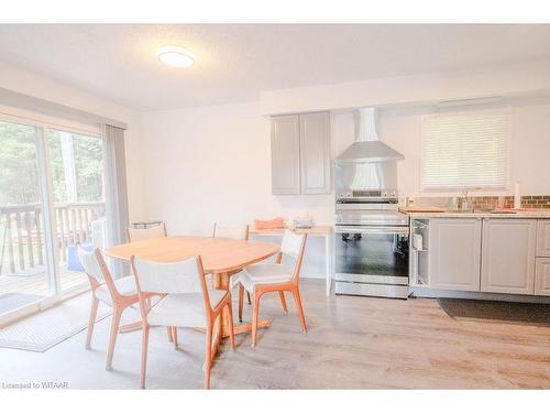 95 Gray Jay Lane, Kearney, ON - Indoor Photo Showing Dining Room