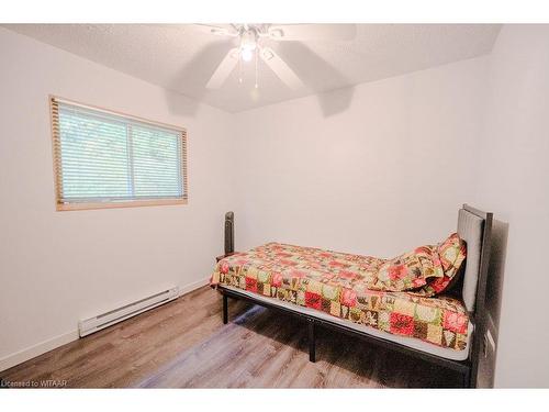 95 Gray Jay Lane, Kearney, ON - Indoor Photo Showing Bedroom