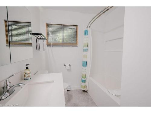 95 Gray Jay Lane, Kearney, ON - Indoor Photo Showing Bathroom