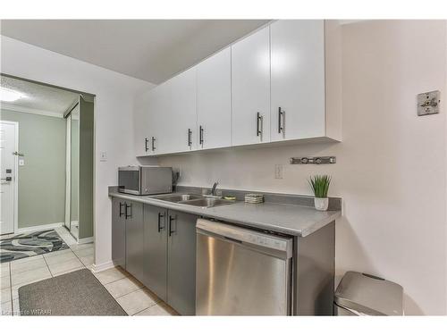 407-95 Baseline Road West, London, ON - Indoor Photo Showing Kitchen With Double Sink