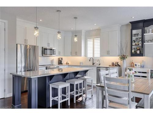 16 Hartfield Street, Ingersoll, ON - Indoor Photo Showing Kitchen With Upgraded Kitchen