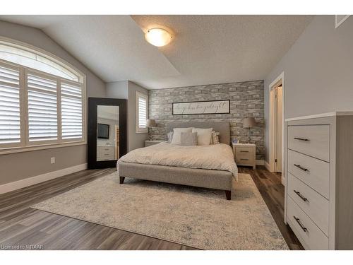 16 Hartfield Street, Ingersoll, ON - Indoor Photo Showing Bedroom