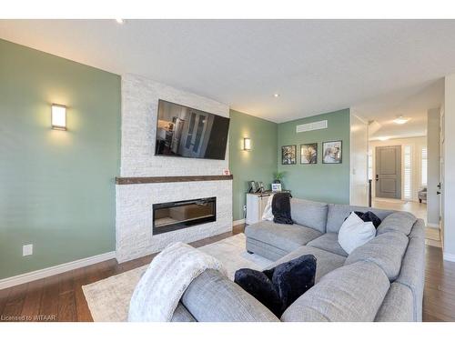 16 Hartfield Street, Ingersoll, ON - Indoor Photo Showing Living Room With Fireplace