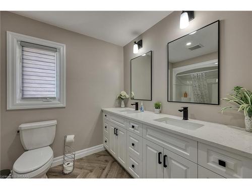 195 Middleton Church Road, Norfolk County, ON - Indoor Photo Showing Bathroom