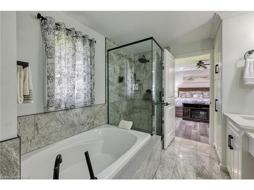 195 Middleton Church Road, Norfolk County, ON - Indoor Photo Showing Bathroom