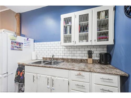 59 East Street, St. Thomas, ON - Indoor Photo Showing Kitchen With Double Sink