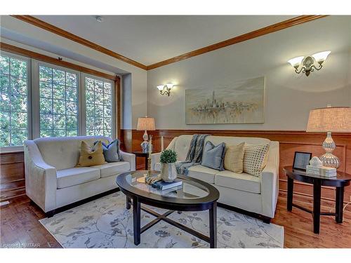 663528 Road 66 Road, Ingersoll, ON - Indoor Photo Showing Living Room