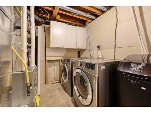 2-144 Concession Street E, Tillsonburg, ON - Indoor Photo Showing Laundry Room