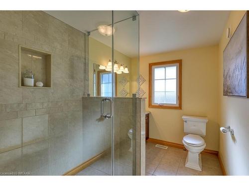 684284 Road 68 Road, Zorra, ON - Indoor Photo Showing Bathroom