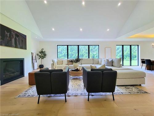 33 August Crescent, Otterville, ON - Indoor Photo Showing Living Room With Fireplace