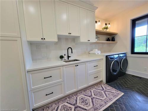 33 August Crescent, Otterville, ON - Indoor Photo Showing Laundry Room