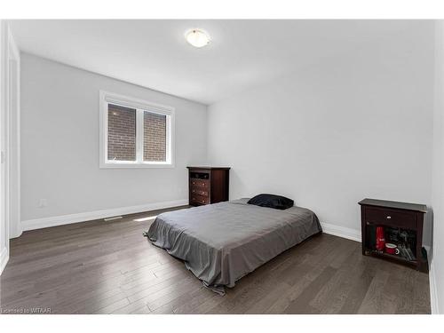 798 Queenston Blvd Boulevard, Woodstock, ON - Indoor Photo Showing Bedroom