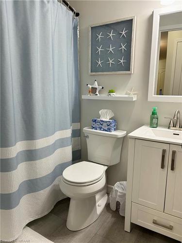 37 Primrose Drive, Tillsonburg, ON - Indoor Photo Showing Bathroom