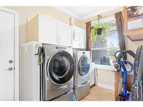 78 Oliver Crescent, Thamesford, ON - Indoor Photo Showing Laundry Room