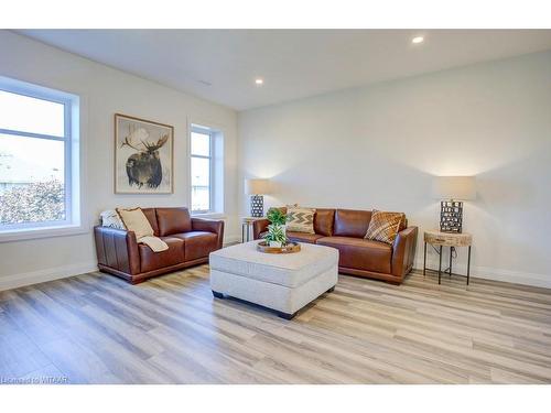 1108-361 Quarter Town Line, Tillsonburg, ON - Indoor Photo Showing Living Room