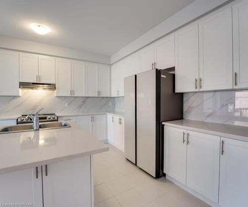 1427 Upper Thames Drive, Woodstock, ON - Indoor Photo Showing Kitchen