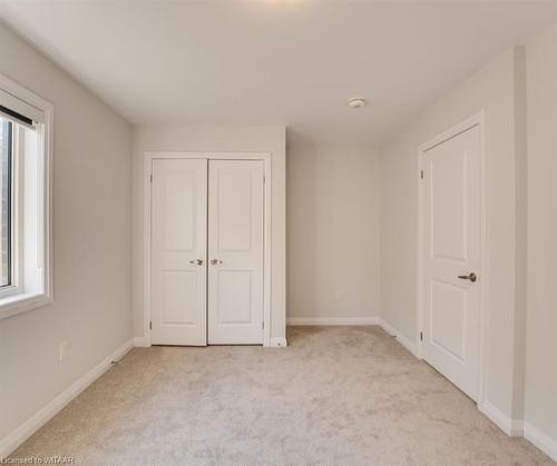 1427 Upper Thames Drive, Woodstock, ON - Indoor Photo Showing Other Room