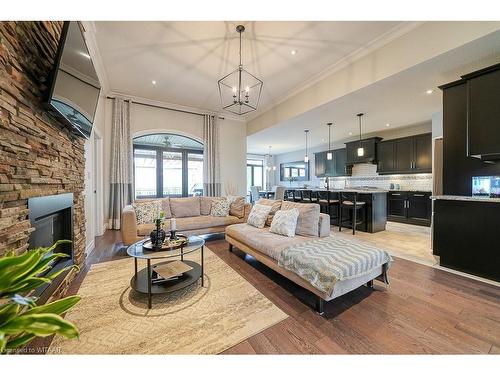 112 Ottawa Avenue, Woodstock, ON - Indoor Photo Showing Living Room With Fireplace