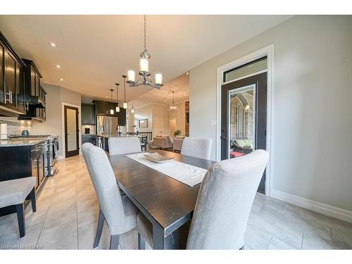 112 Ottawa Avenue, Woodstock, ON - Indoor Photo Showing Dining Room