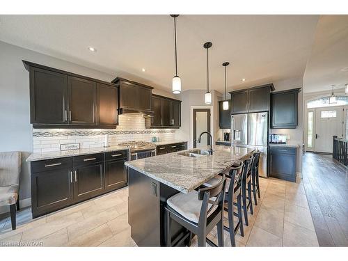 112 Ottawa Avenue, Woodstock, ON - Indoor Photo Showing Kitchen With Stainless Steel Kitchen With Double Sink With Upgraded Kitchen