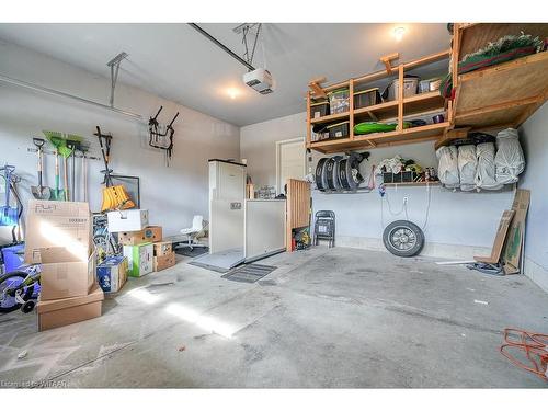 112 Ottawa Avenue, Woodstock, ON - Indoor Photo Showing Garage