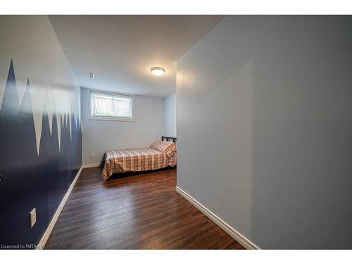 112 Ottawa Avenue, Woodstock, ON - Indoor Photo Showing Bedroom