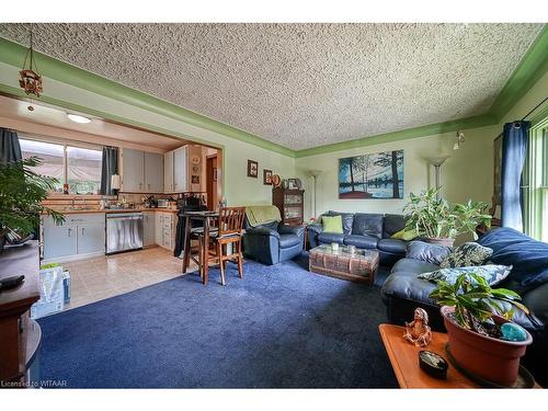 24 South Street, Brantford, ON - Indoor Photo Showing Living Room