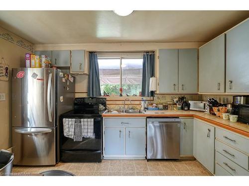 24 South Street, Brantford, ON - Indoor Photo Showing Kitchen With Double Sink