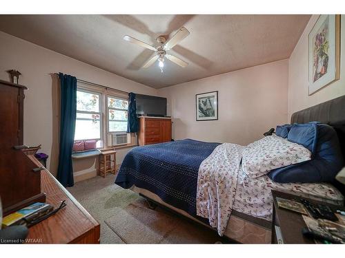 24 South Street, Brantford, ON - Indoor Photo Showing Bedroom