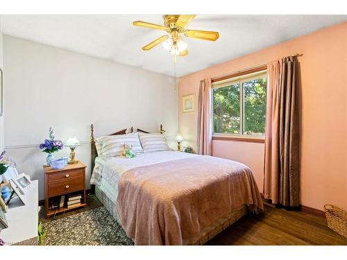 84 Trottier Drive, Tillsonburg, ON - Indoor Photo Showing Bedroom