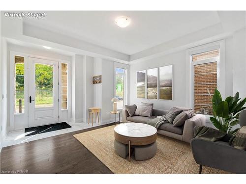 1323 Upper Thames Drive, Woodstock, ON - Indoor Photo Showing Living Room