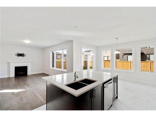 1323 Upper Thames Drive, Woodstock, ON - Indoor Photo Showing Kitchen With Double Sink