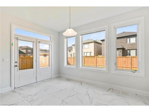 1323 Upper Thames Drive, Woodstock, ON - Indoor Photo Showing Other Room