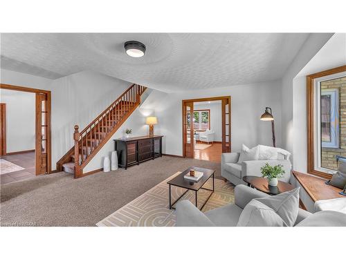 36096 Scotch Line Road, Port Stanley, ON - Indoor Photo Showing Living Room