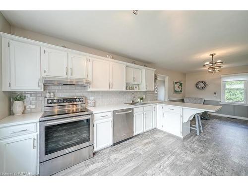 3811 Highway 59, Courtland, ON - Indoor Photo Showing Kitchen