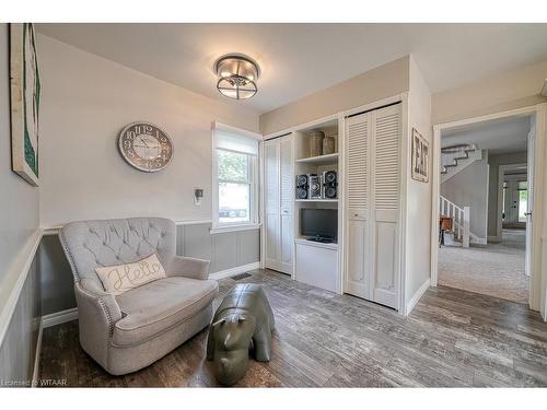 3811 Highway 59, Courtland, ON - Indoor Photo Showing Living Room