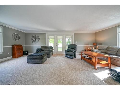 3811 Highway 59, Courtland, ON - Indoor Photo Showing Living Room