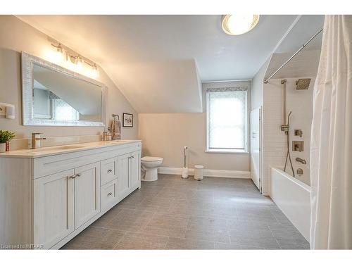 3811 Highway 59, Courtland, ON - Indoor Photo Showing Bathroom