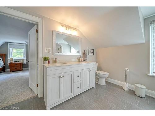 3811 Highway 59, Courtland, ON - Indoor Photo Showing Bathroom