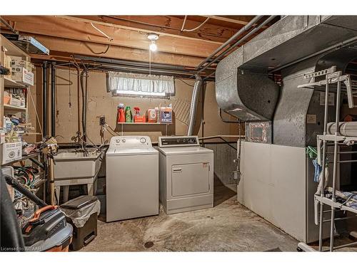 191 Diefenbaker Drive, Woodstock, ON - Indoor Photo Showing Laundry Room