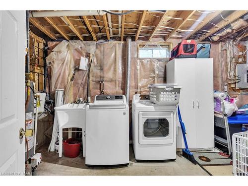 22 Kara Lane, Tillsonburg, ON - Indoor Photo Showing Laundry Room