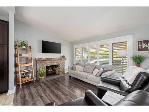 67 Dennis Avenue, London, ON - Indoor Photo Showing Living Room With Fireplace