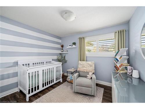 67 Dennis Avenue, London, ON - Indoor Photo Showing Bedroom