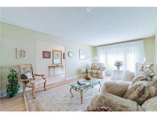 24 Allen Street, Tillsonburg, ON - Indoor Photo Showing Living Room