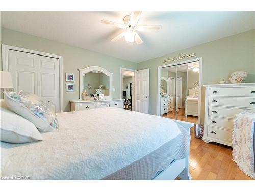 24 Allen Street, Tillsonburg, ON - Indoor Photo Showing Bedroom