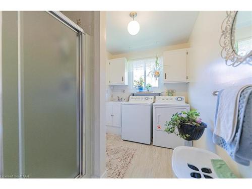 24 Allen Street, Tillsonburg, ON - Indoor Photo Showing Laundry Room