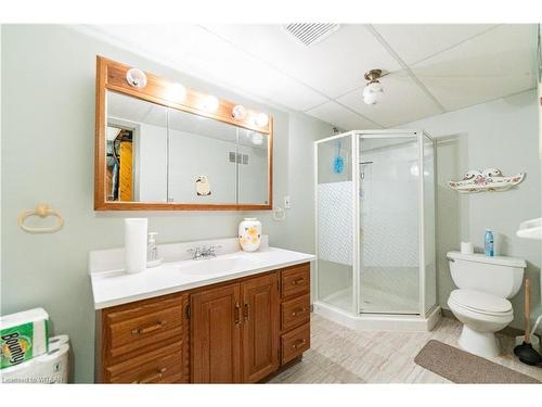 24 Allen Street, Tillsonburg, ON - Indoor Photo Showing Bathroom